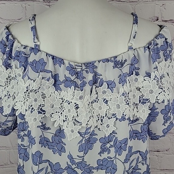 BCX White Blue and Black Floral Print Cold Shoulder Blouse/Top. Size XL. - Picture 5 of 11